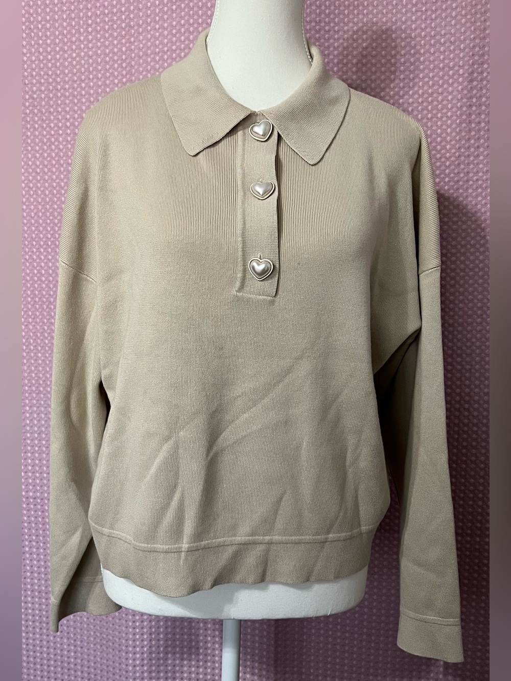 Sioni Cream Ribbed Knit Polo with Logo Tag